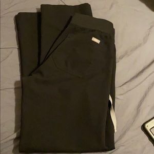 Figs Livingston Basic Two pocket scrub pants